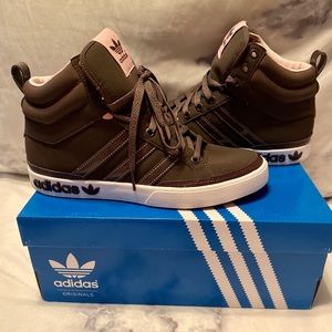 Adidas Original Sneakers